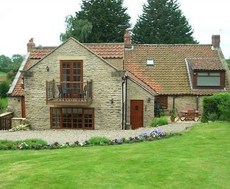 Chestnut Cottage B And B Ebberston Exterior photo